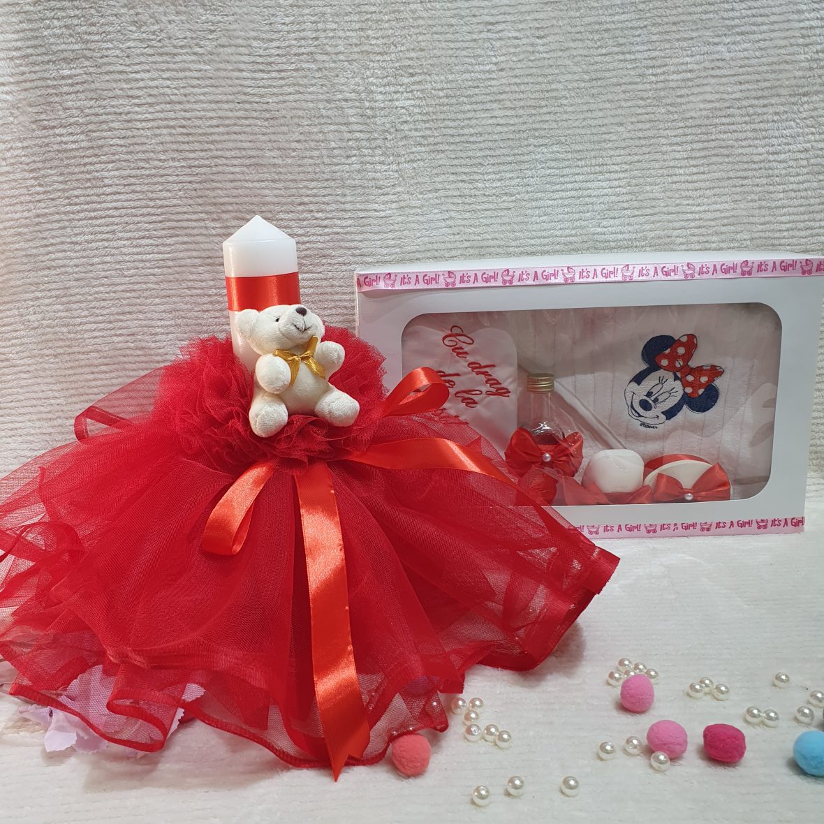Set botez lumanare si trusou brodat